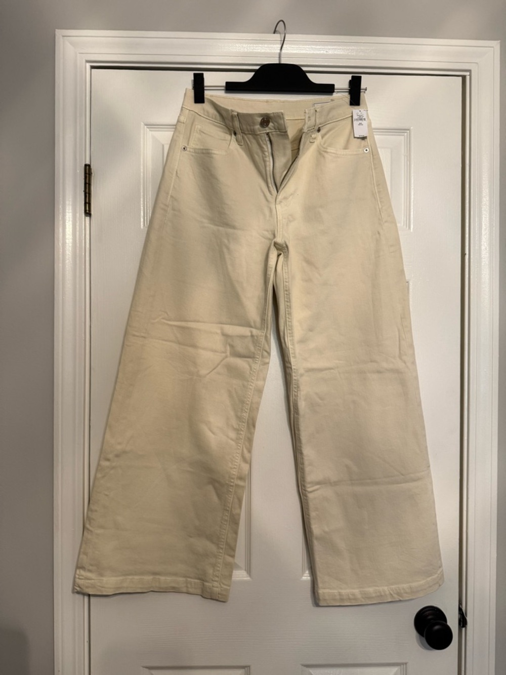 GAP High-Rise Stride Jeans in Cream